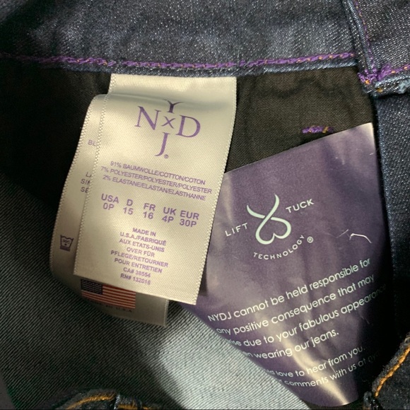 NWT NYDJ Marilyn Straight Jean (Petite) - Picture 7 of 9